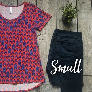 LuLaRoe Arrow Classic T-shirt